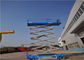 Τραχύ Forklift εκτάσεων δομών χάλυβα, υδραυλικός ανελκυστήρας 13M πλατφορμών υψηλή ικανότητα φόρτωσης
